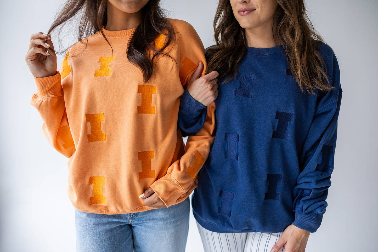 Illinois Repeat Lantern Sleeve Crew